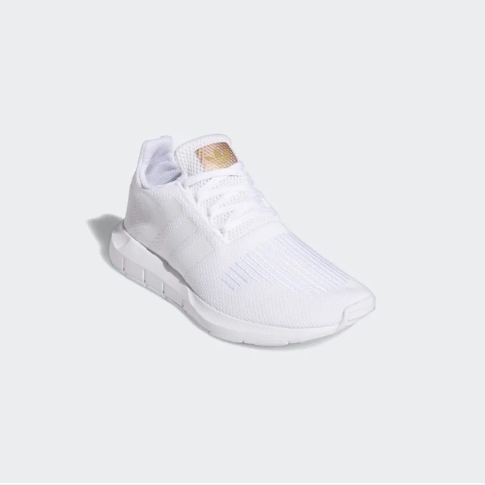 NEW Adidas Women’s Swift Run Shoes